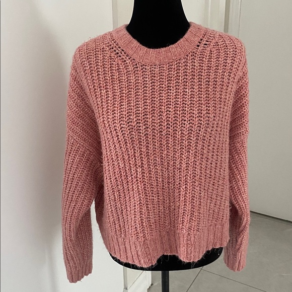 American Eagle Outfitters Knit Cropped Soft Pink Crew Neck Sweater Size Large - Picture 6 of 12
